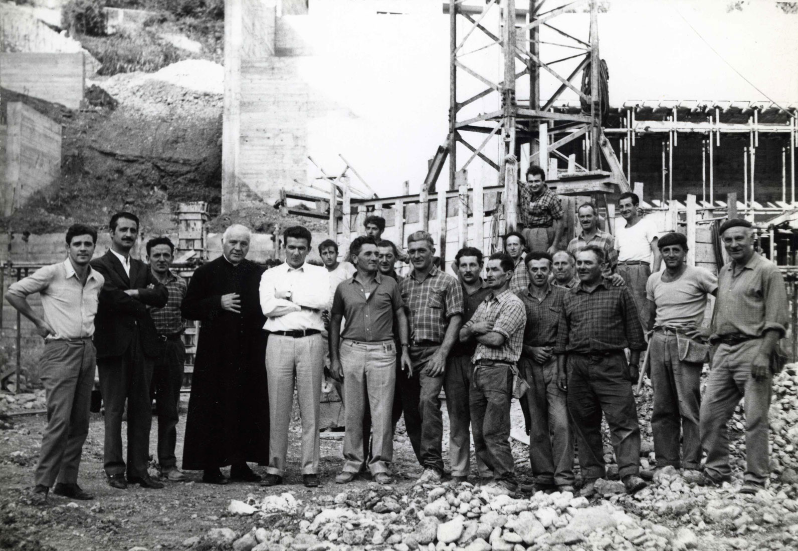 Chiesa Parrochiale di Lozzo di Cadore (BL) 1966 - DE BIASI COSTRUZIONI s.r.l.